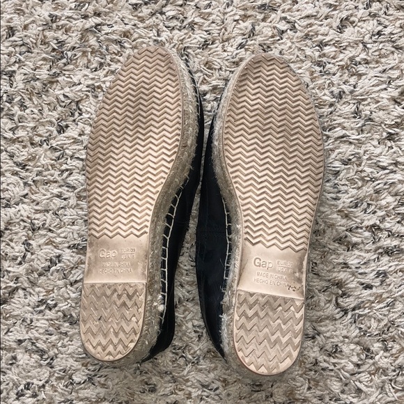 Black Gap Espadrilles - Picture 2 of 3